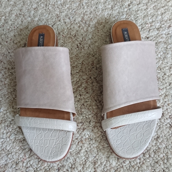 Alberto Fermani Tan and White Italian leather Slide Sandals size 6 - Picture 3 of 13
